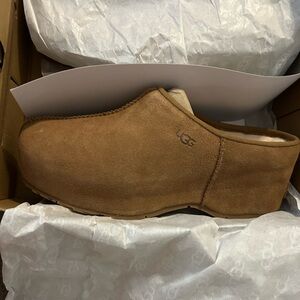 UGG Chestnut Suede clog